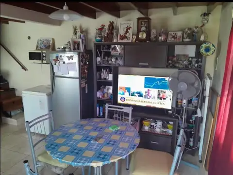 Casa 3 ambientes con 2 baños