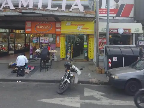 Avenida Sáenz 900