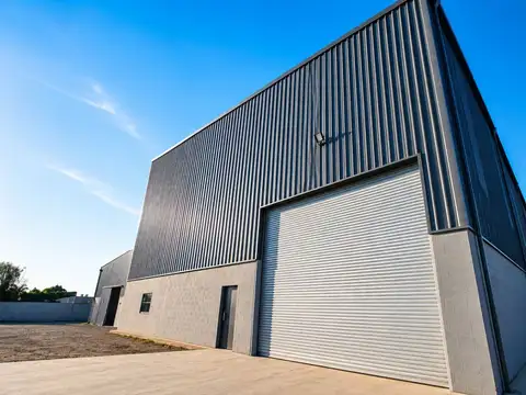 OPORTUNIDAD POLO INDUSTRIAL GALPONES METROS PANAMERICANA 