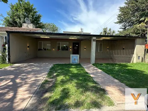 Casa en venta - 4 Dormitorios 2 Baños - General Madariaga