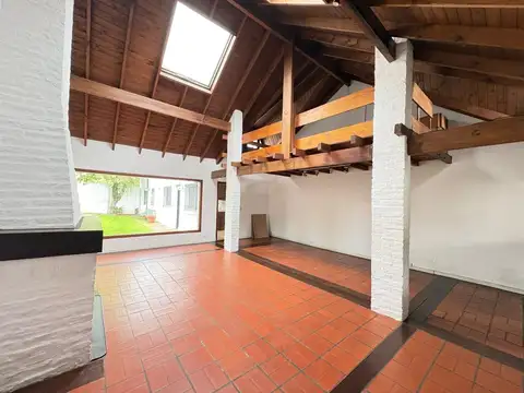 Casa en alquiler en La Horqueta | Jardín, pileta y cochera