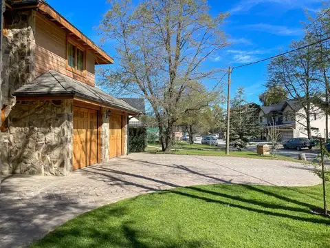 Casa en Venta en Villa La Angostura, USD 650.000