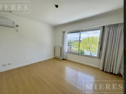 Casa en Alquiler al Este