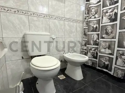 Venta casa 4 ambientes con cochera y parrilla San Jacinto Mar del Plata