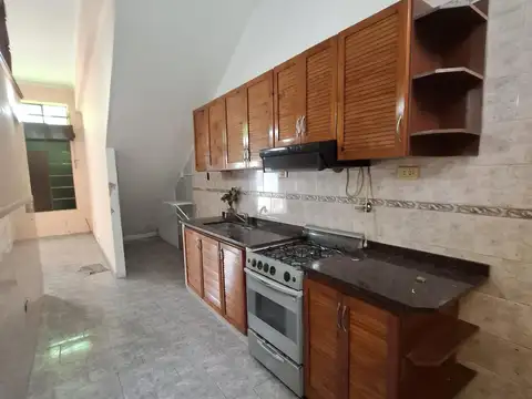 DEPARTAMENTO 2 AMB CON PATIO Y PARRILLA