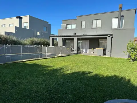 Casa en Venta 1 año