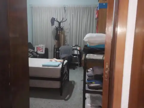 Departamento 4 ambientes c/ Lavadero y Terraza c/ Parrilla