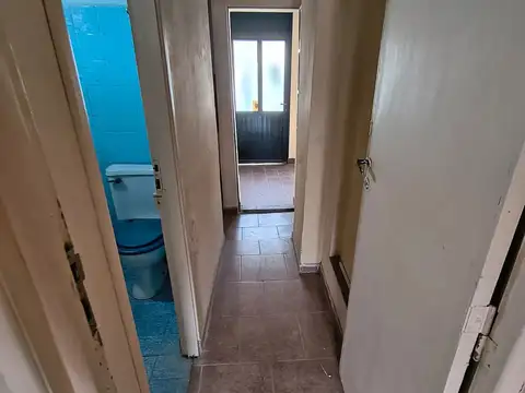CASA 3 AMB. CON JARDIN Y FONDO LIBRE, APTA CREDITO 