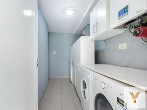Casa 4 ambientes con 2 baños