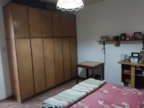 Gobernador Gonzalez al 700 - 4° sección
