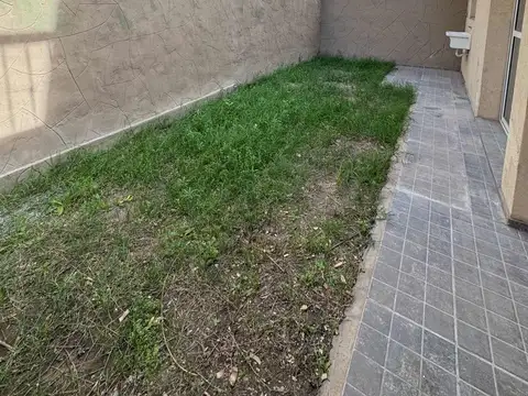 Casa en Alquiler 1 año