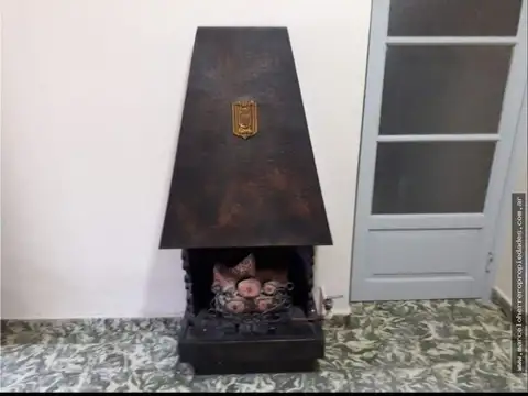 Casa 6 ambientes con 2 baños