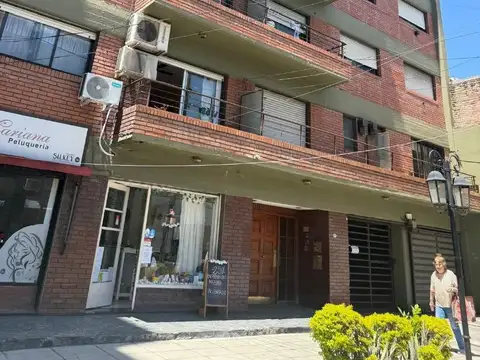 DEPARTAMENTO 2 AMBIENTES CENTRICO