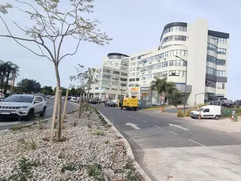 Alquiler cochera en Nordelta