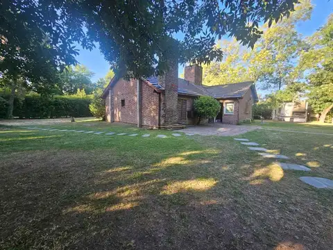 Venta casa pileta, quincho, parrilla Tortuguitas