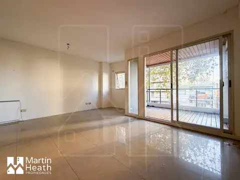 -APTO CRÉDITO- VENTA- Gran Monoambiente divisible con balcon terraza.
