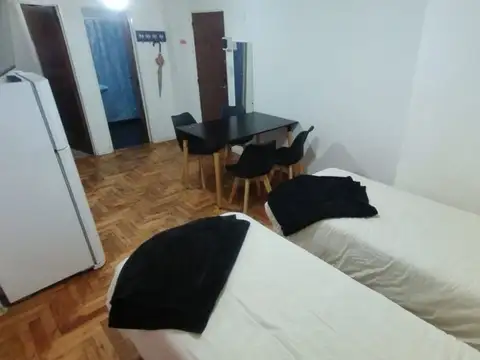 Venta monoambiente c/patio en La Perla