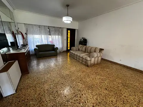 Jacinto Díaz 900