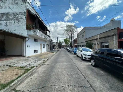 Casa 7 ambientes con 4 baños