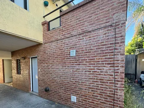 Departamento en Alquiler en Ezpeleta Este, $ 500.000