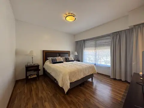 Casa 7 ambientes con 2 baños