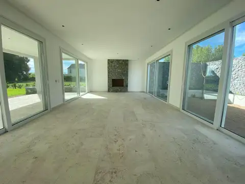 Casa en Venta al Oeste