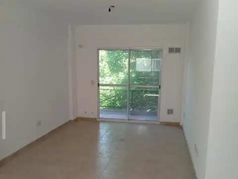 Departamento 3 Ambientes a estrenar con balcón y toilette