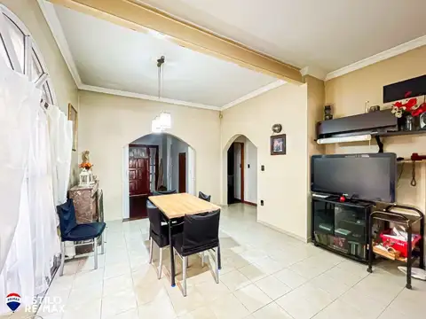 CASA EN VENTA QUILMES.DON BOSCO.