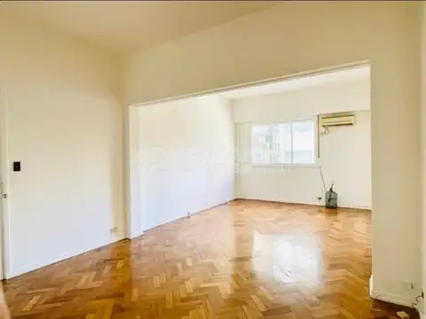 Lafinur 3000, Piso 3