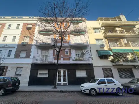 Venta Departamento 3 ambientes al frente Balcon en barracas