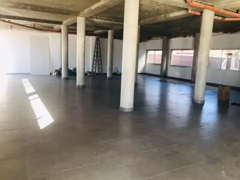 ALQUILO LOCAL EN ESQUINA DE 230 M2 RUTA 9 GARITA 10 FUNES