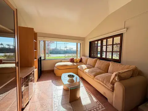 Casa en Venta en Roldan, San Lorenzo