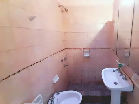 Depto Tipo Casa en Venta al Este