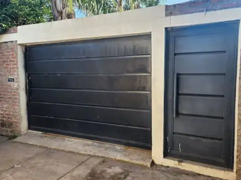 AMPLIA CASA INTERNA A REFACCION EN GUADALUPE.