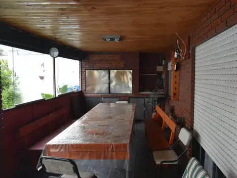 CASA VENTA  HURLINGHAM VILLA TESEI