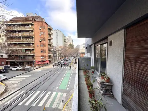 EN VENTA Departamento 2 ambientes con balcon al frente corrido en Villa Crespo | APTO CREDITO