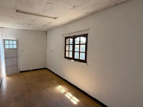 La Plata  al 400 esq. Coffet