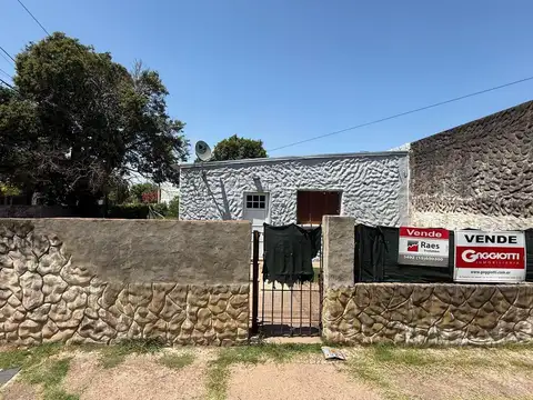 Casa con amplio terreno en venta apto desarrollo inmobiliario