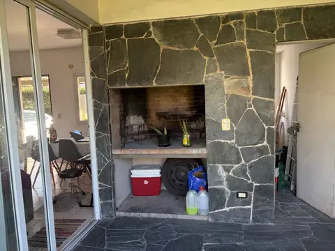 Departamento en Alquiler en Solar Azul, $ 600.000