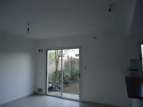 Depto Tipo Casa en Venta de 3 dormitorios