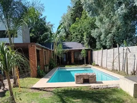 Casa en Venta con 1 cochera