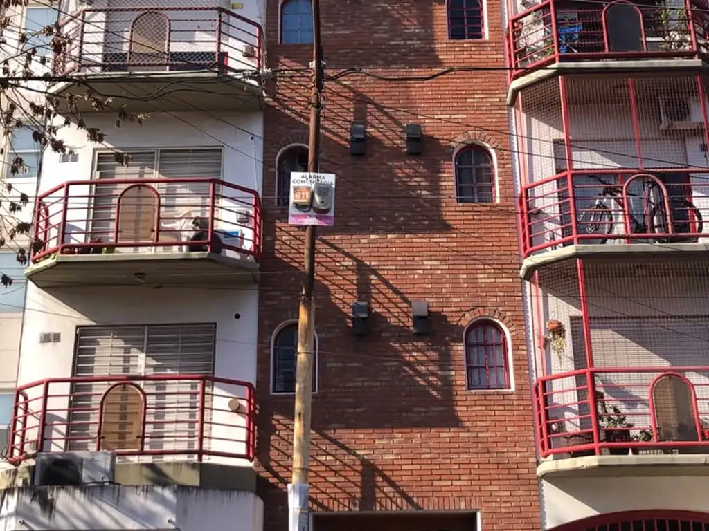Belgrano 500, Piso 1