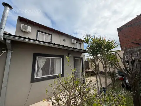 Depto Tipo Casa en Venta de 3 dormitorios