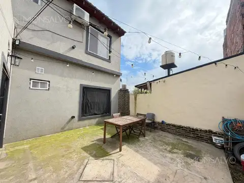 Depto Tipo Casa en Venta de 4 ambientes