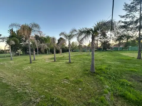 Casa en Venta con 12 cocheras