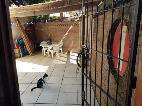 Depto Tipo Casa en Venta con 1 cocheras