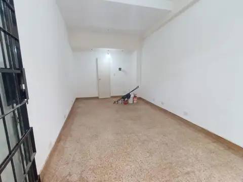 Local en Alquiler en Recoleta, $ 900.000