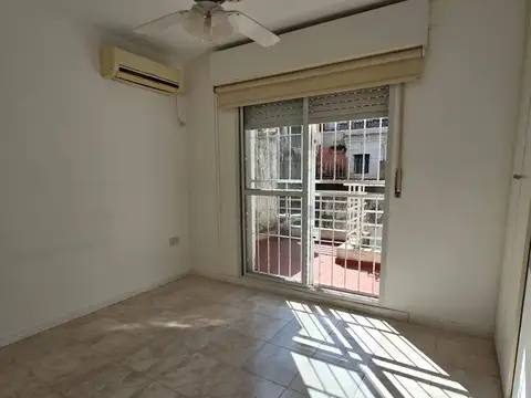 Depto Tipo Casa en Alquiler de 1 dormitorio