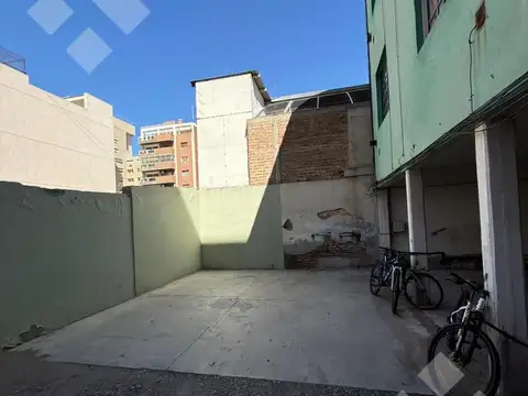 Cochera en Capital