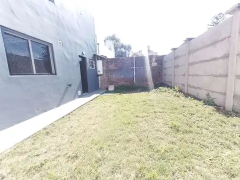 Depto Tipo Casa en Venta de 1 dormitorio
